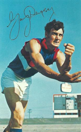 1971 Mobil Footy Photos VFL #21 Gary Dempsey Front